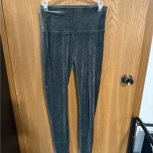 Aerie Gray Velvet Leggings Size Medium